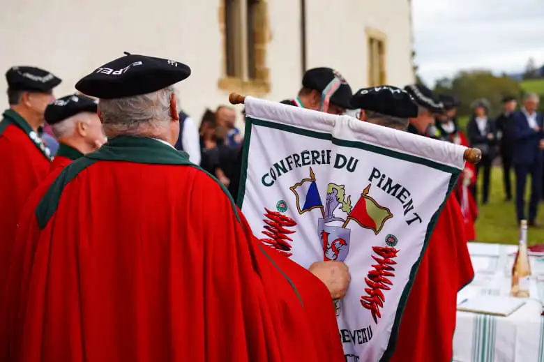 Fête du piment 2026 à Espelette en Pyrénées Atlantiques - voyage de groupe en car depuis le sud-ouest de la France